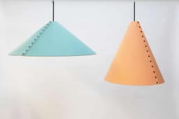 Lamp gemaakt van petvilt