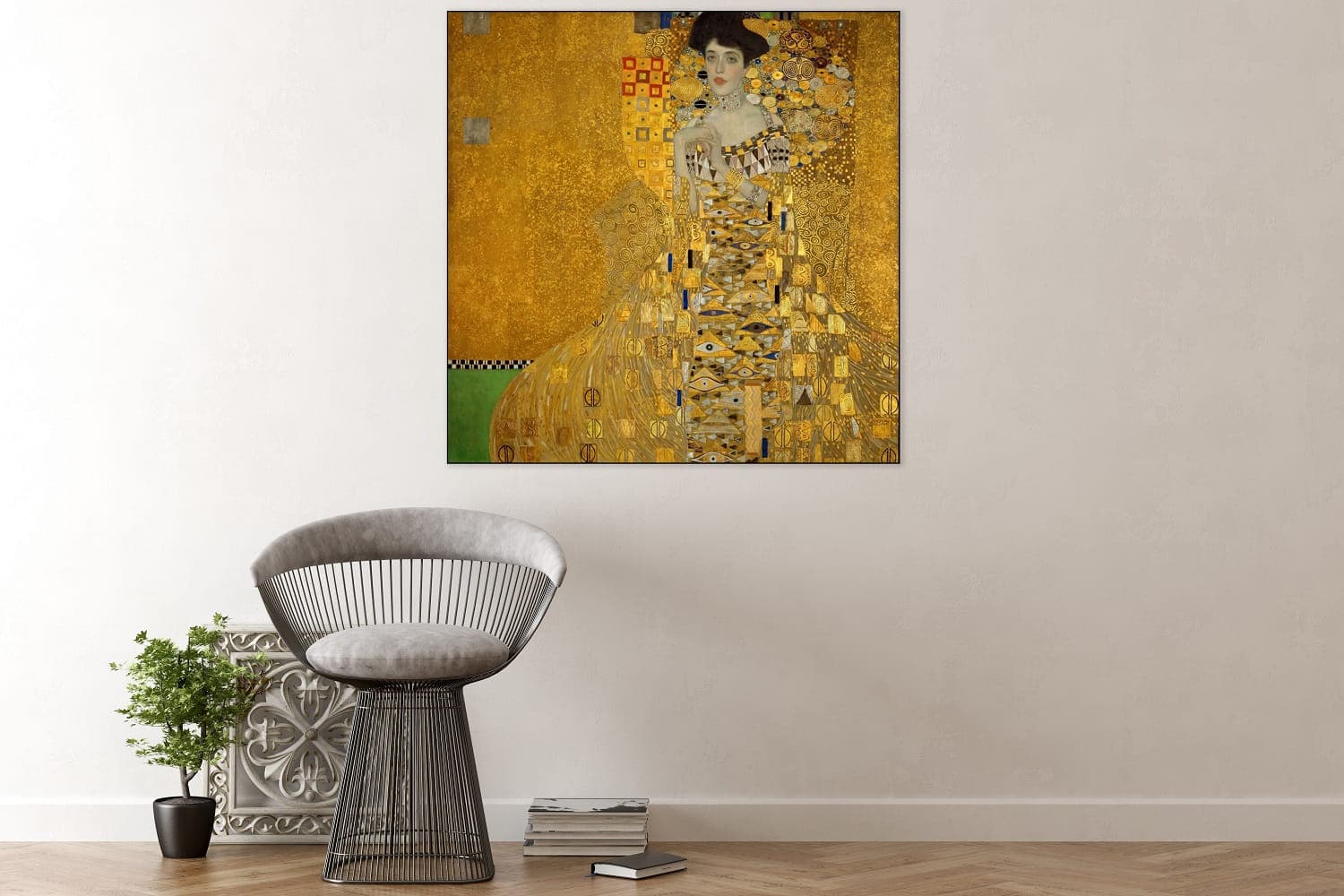 EASYphoto akoestisch wandpaneel aan de muur met het kunstwerk Adele Bloch Bauer van Gustav Klimt. Een stijlvolle oplossing voor het verbeteren van de akoestiek.